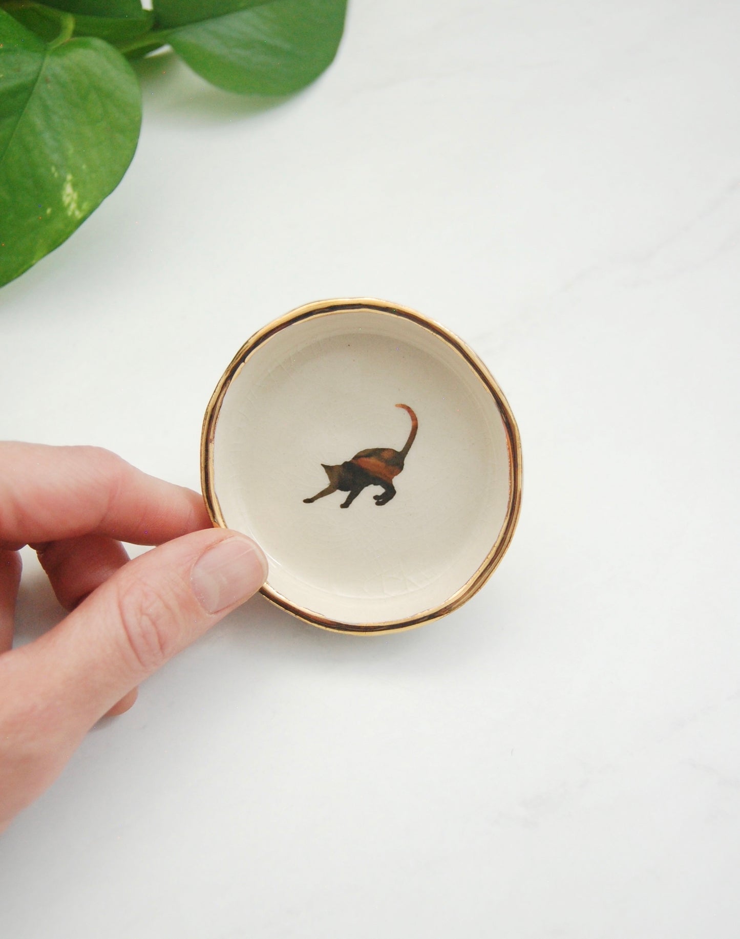 Stretching Cat : Tiny Decor Dish