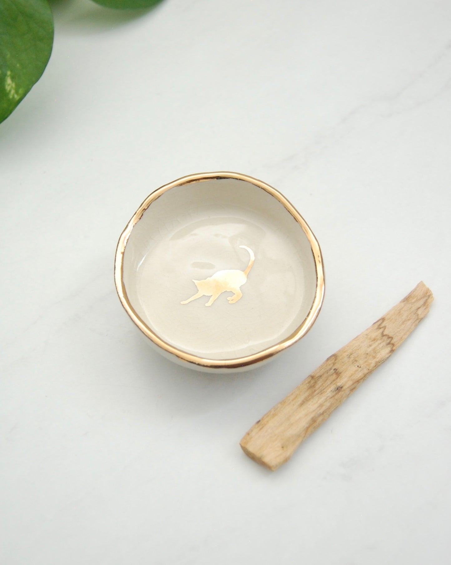 Stretching Cat : Tiny Decor Dish