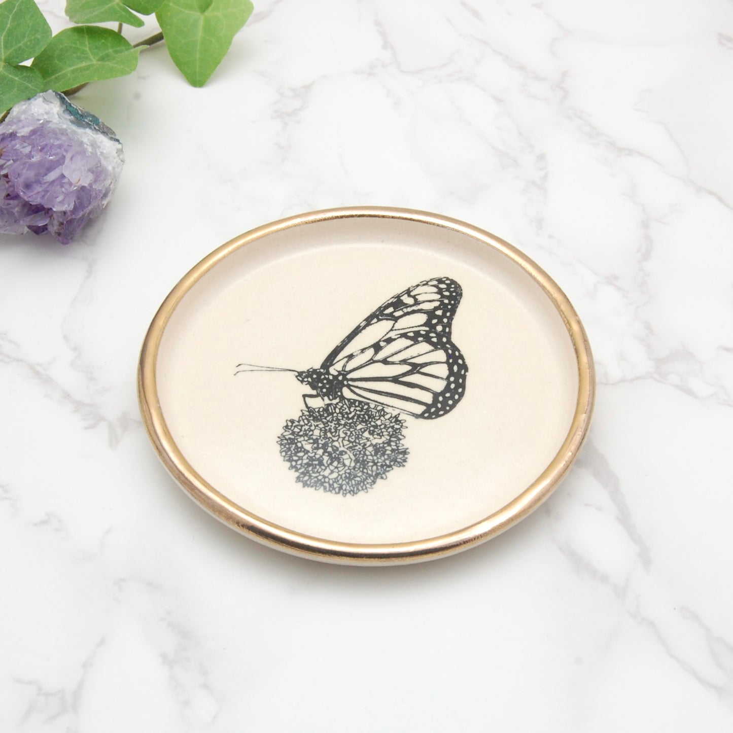 Monarch Butterfly with Milkweed Flower: Decor Dish (4”)